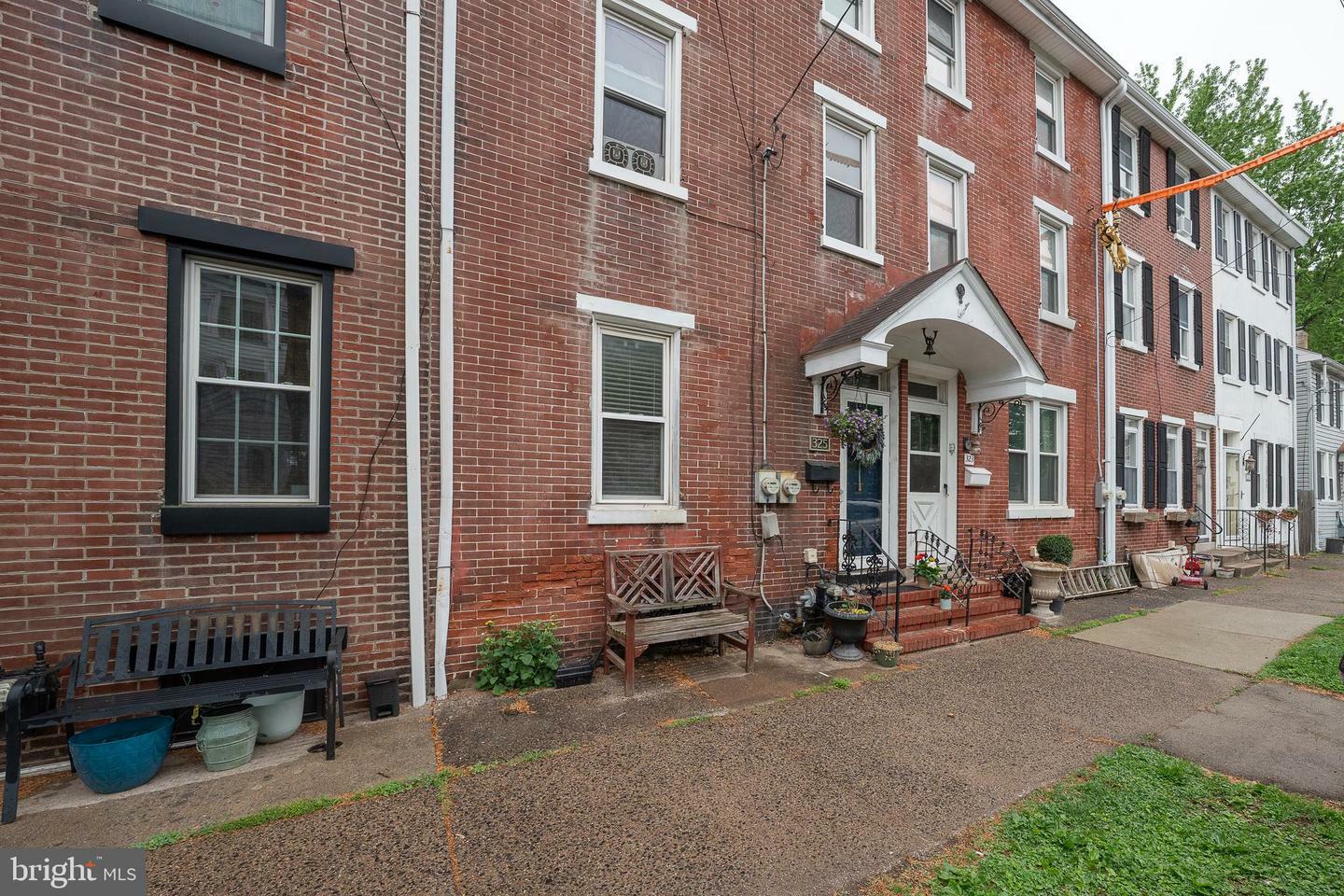 325 Washington Avenue  Phoenixville PA 19460 photo