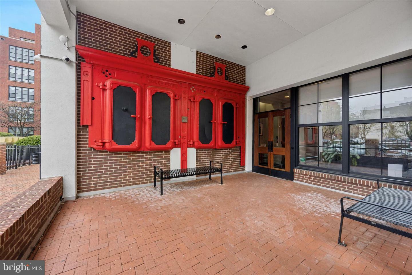 Property Photo: 315 New Street 417 PA 19106