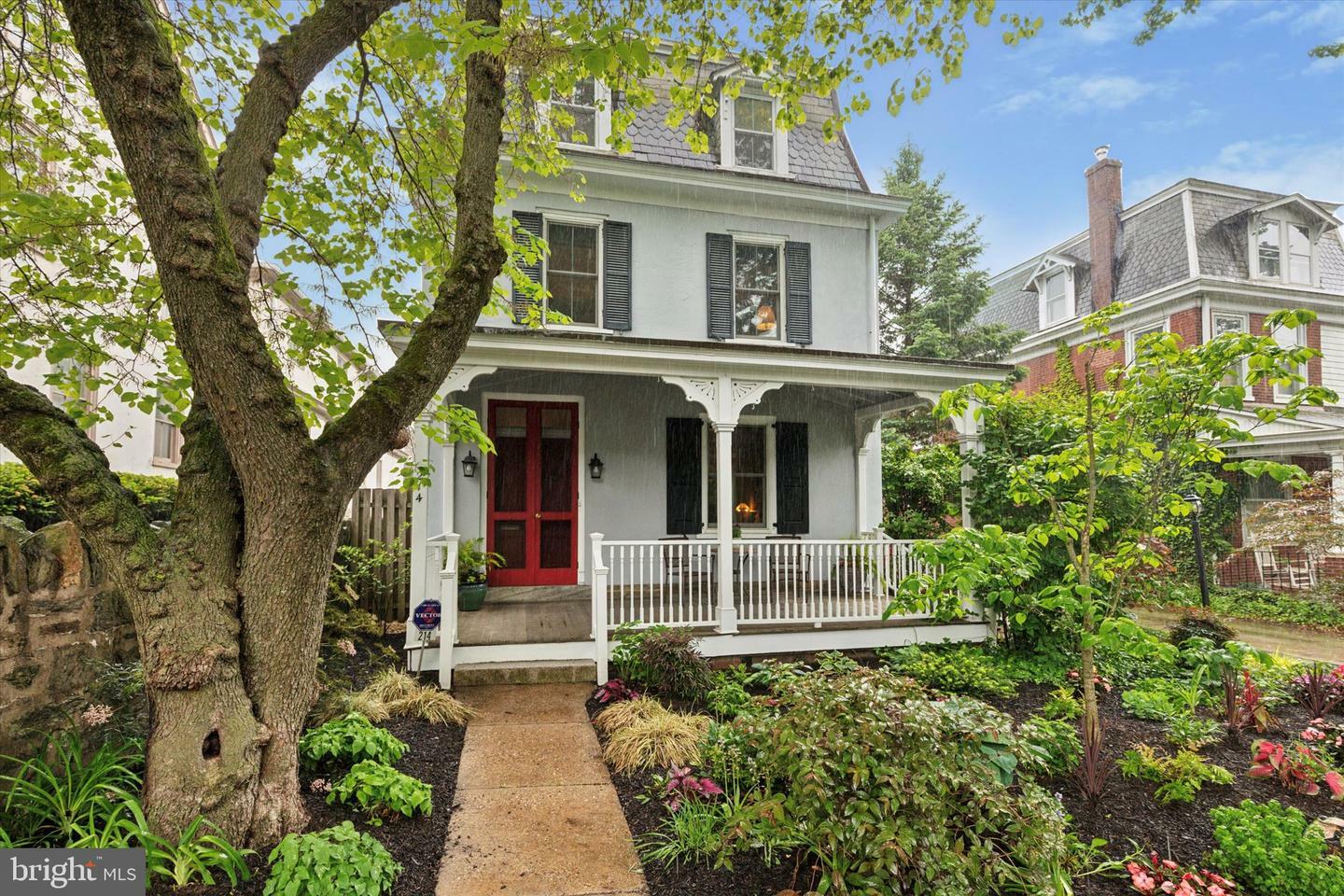 Property Photo: 214 E Willow Grove Avenue PA 19118