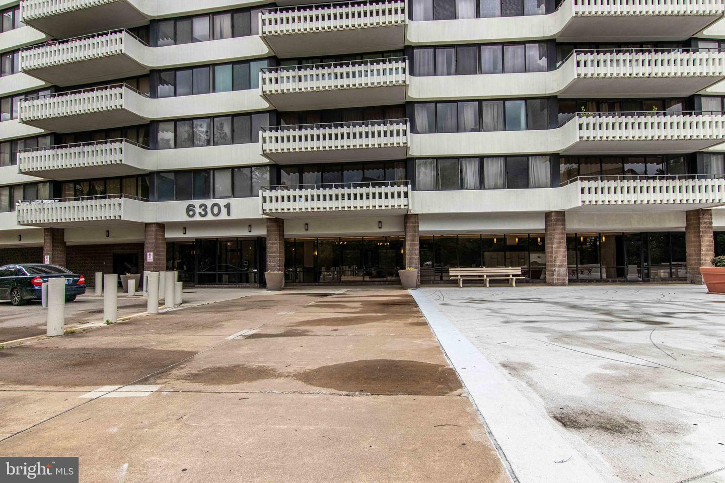Property Photo: 6301 Stevenson Avenue 602 VA 22304