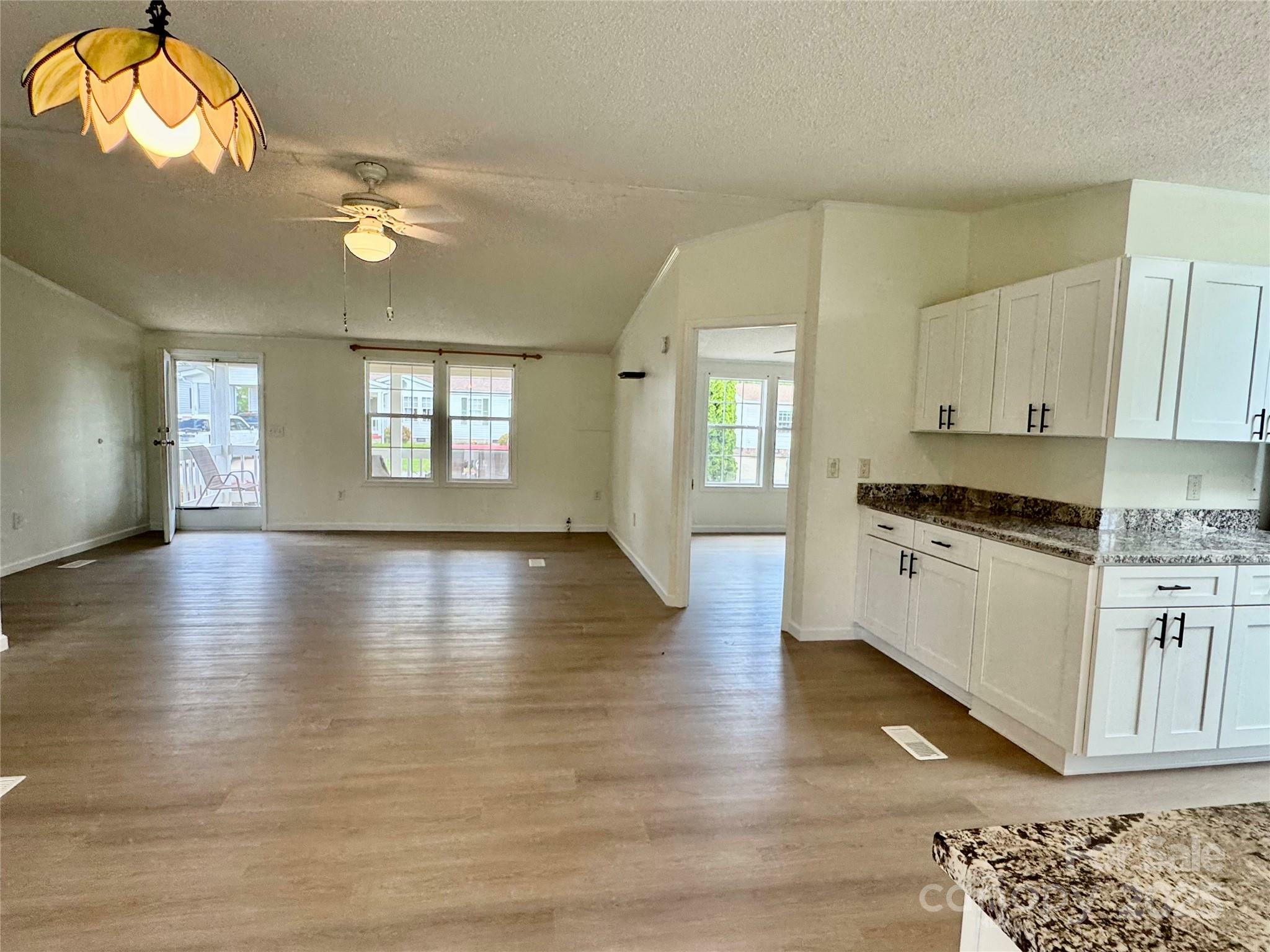 Property Photo: 440 Riverwind Drive NC 28739