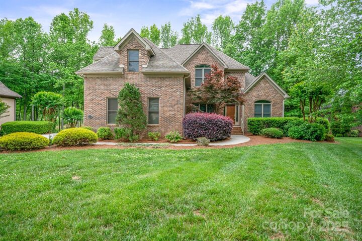 Property Photo: 8216 Malibu Pointe Lane NC 28037