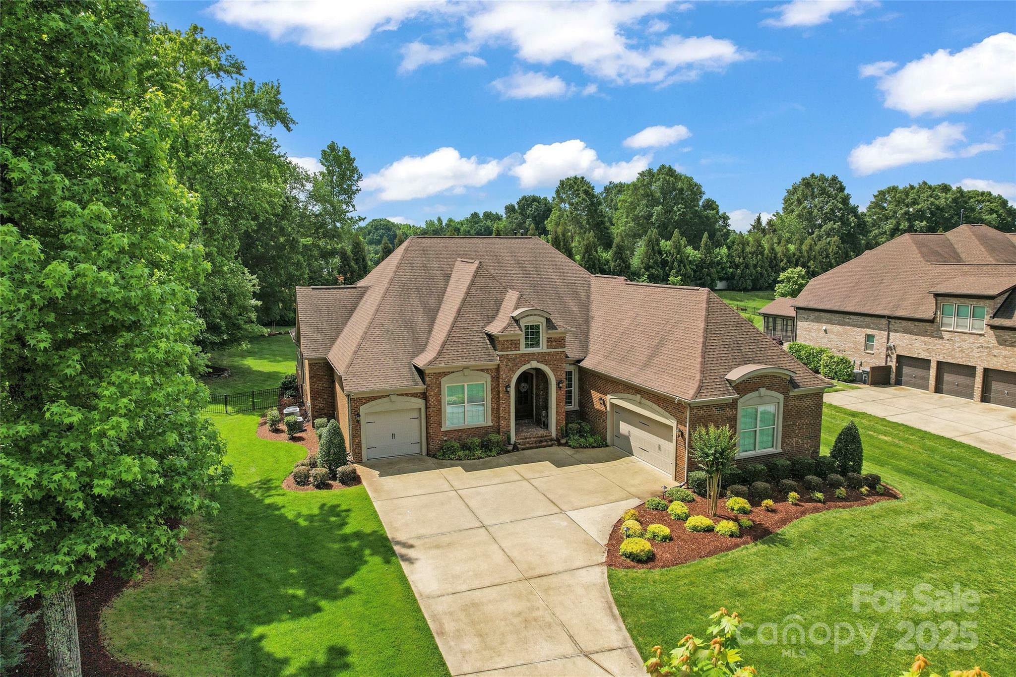 Property Photo: 1400 Delaney Drive NC 28104