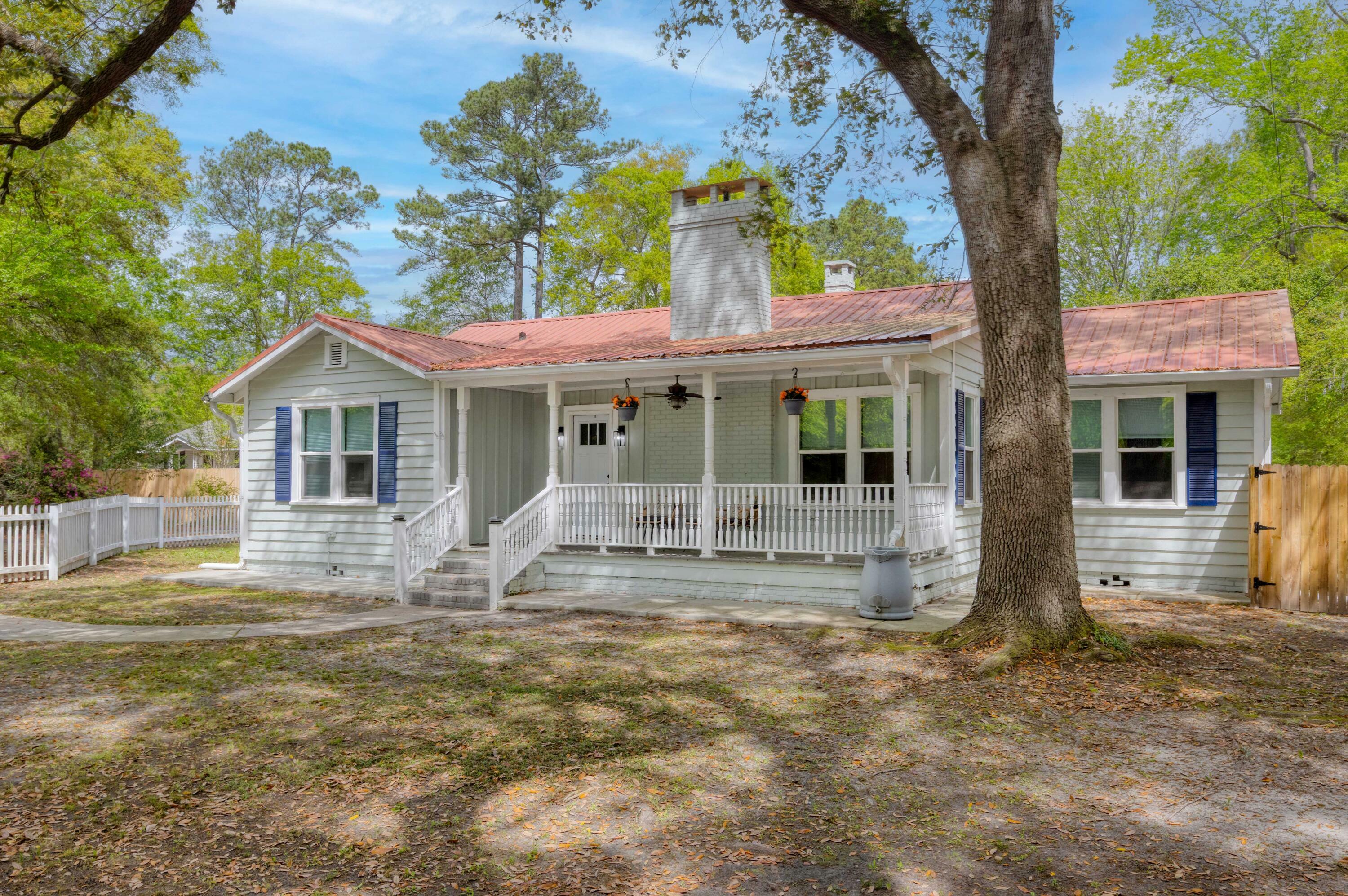 Property Photo: 9666 Jamison Road SC 29456