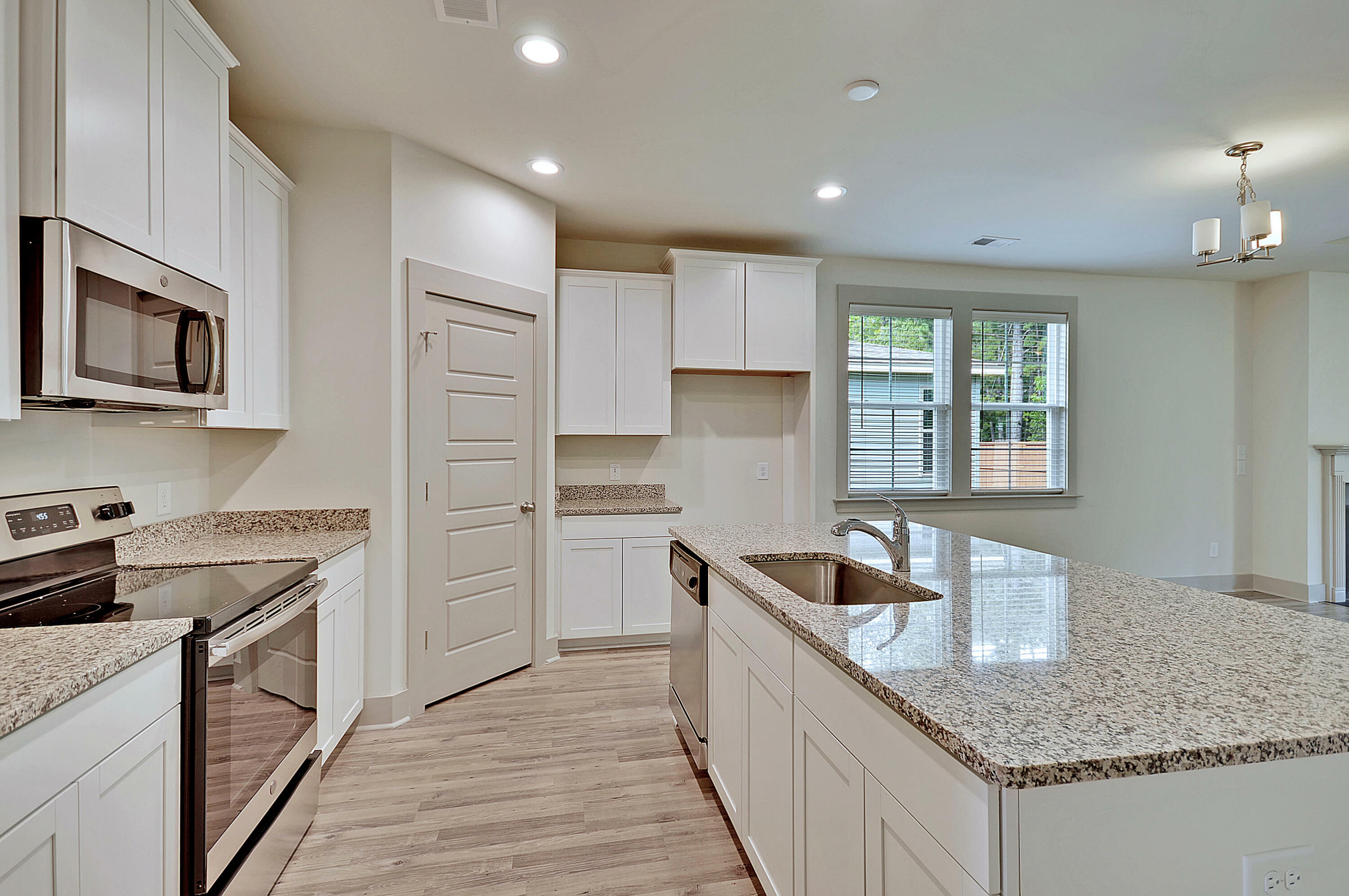 Property Photo: 8633 Connor Court SC 29406