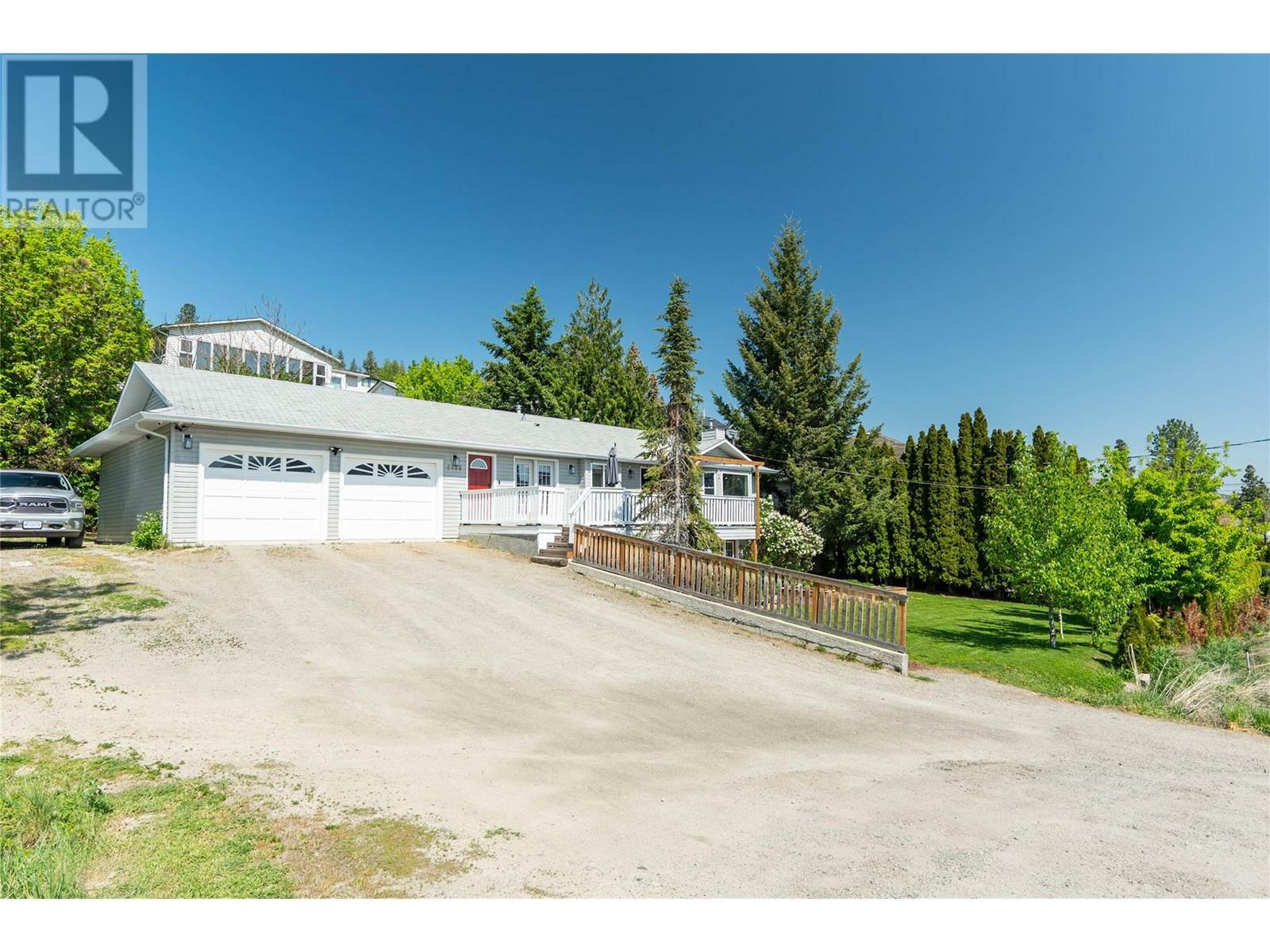 Property Photo: 2096 Shamrock Drive BC V4T 1T8