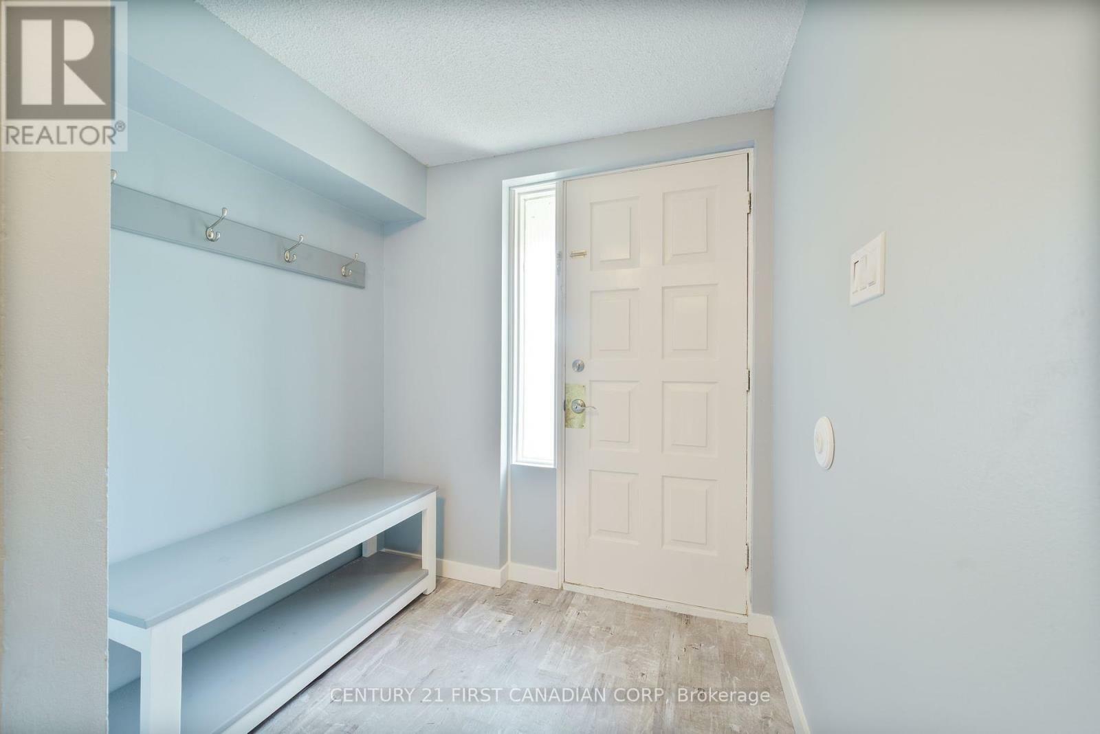 Property Photo: 700 Osgoode Drive 154 ON N6E 2H1
