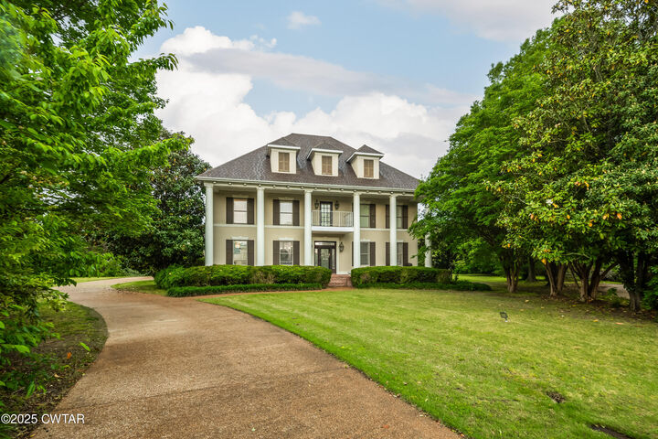 51 Crownpointe Cove  Jackson TN 38305 photo