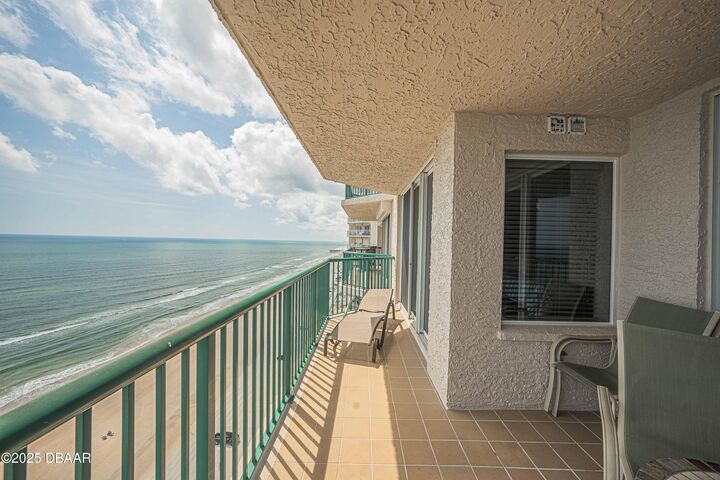 Property Photo:  3315 S Atlantic Avenue 1707  FL 32118 