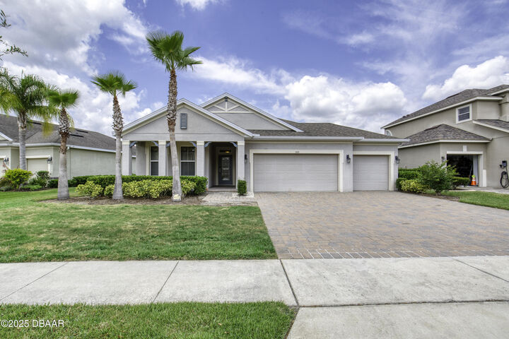 Property Photo: 320 Wentworth Avenue FL 32124