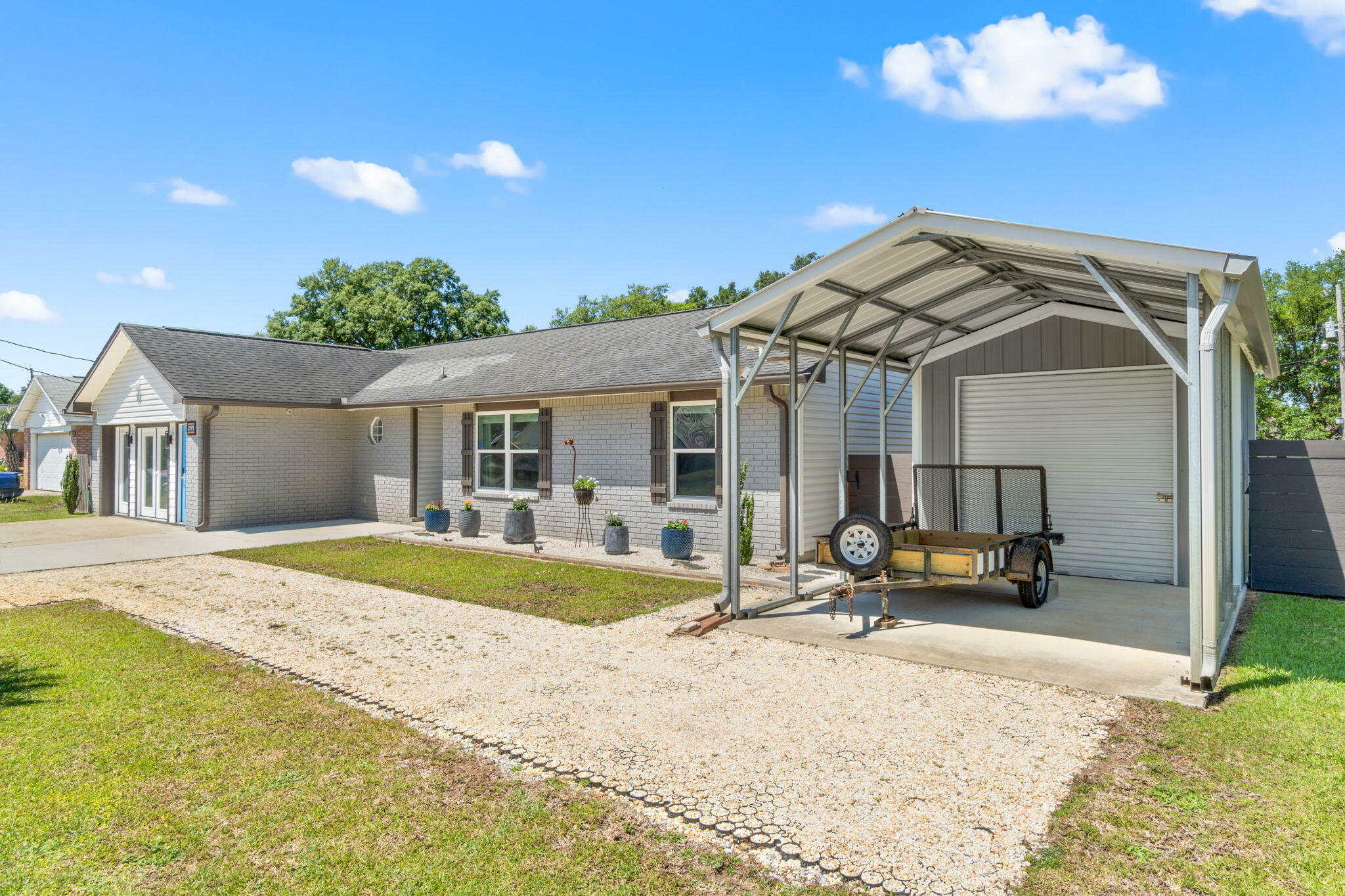 Property Photo: 2745 Blue Bay Court FL 32566