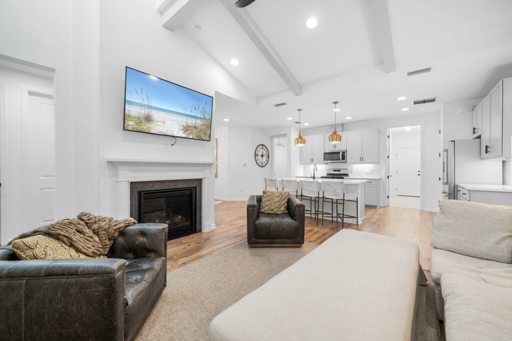 Property Photo: 8676 Coral Reef Way FL 32413