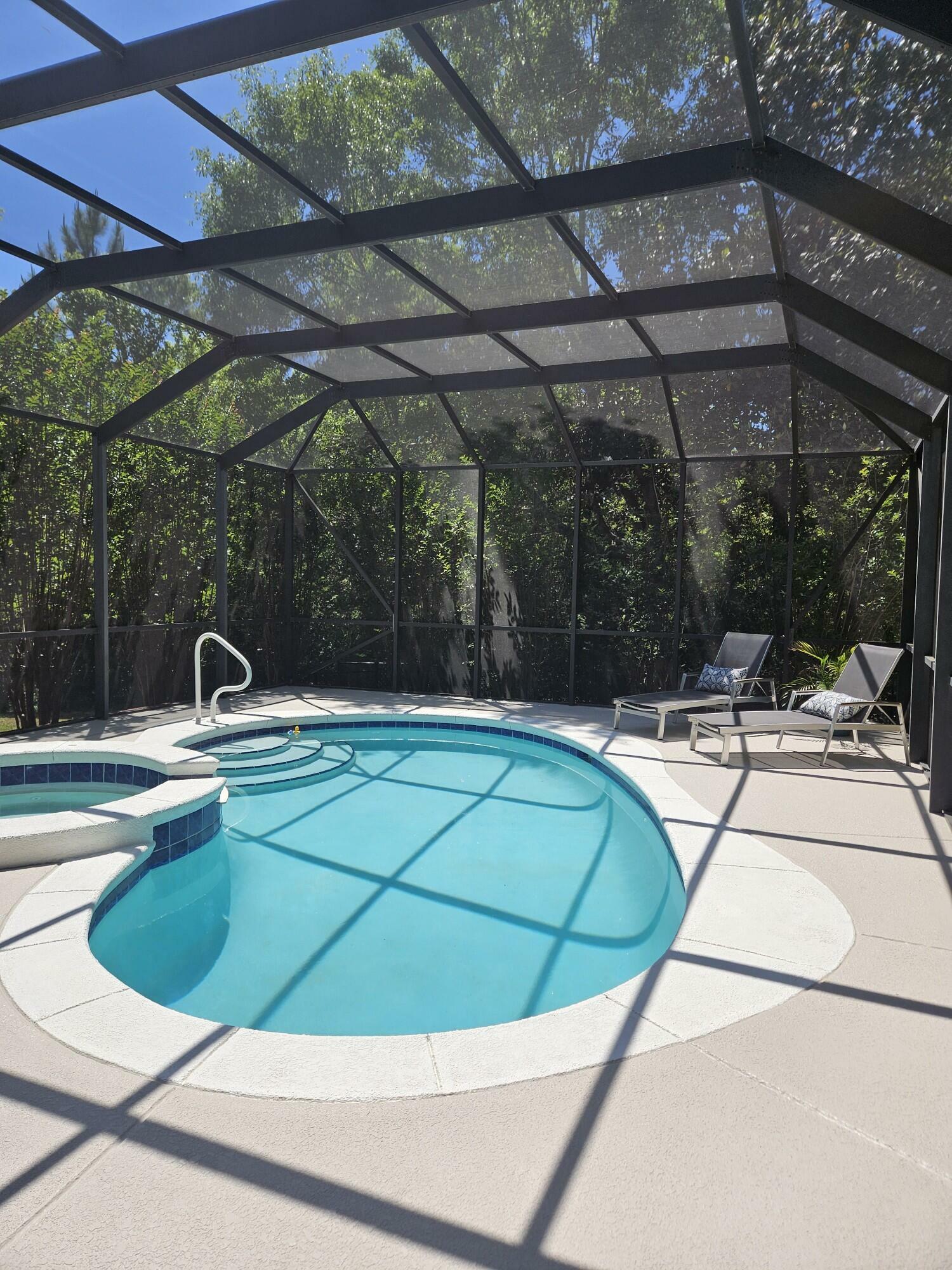 Property Photo: 944 Lake Drive FL 32578