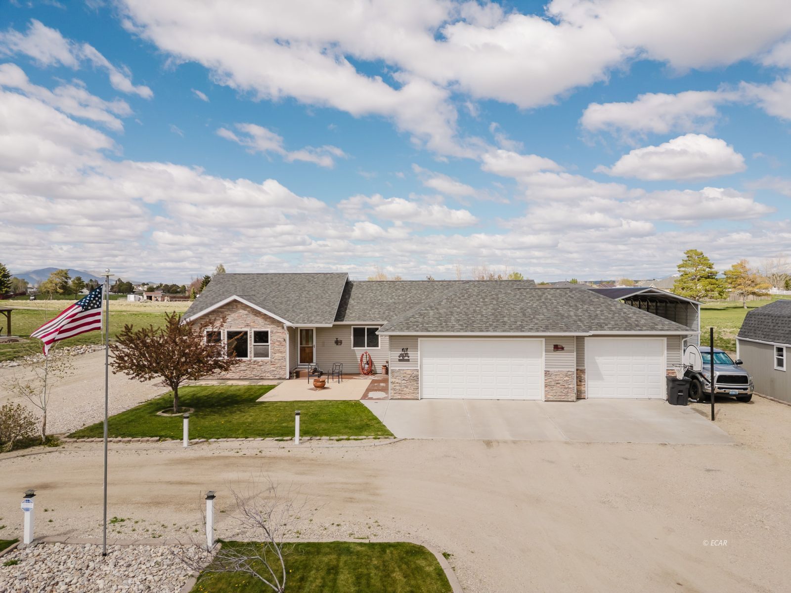 Property Photo:  418 Flora Drive  NV 89815 