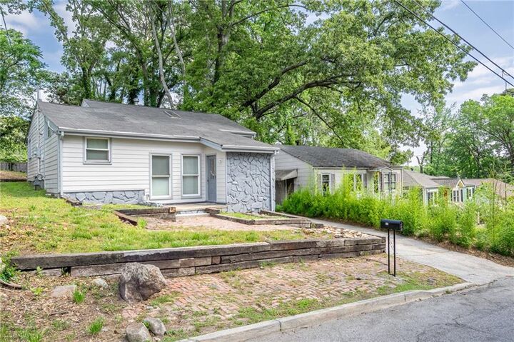 Property Photo:  217 Birch Street  GA 30354 