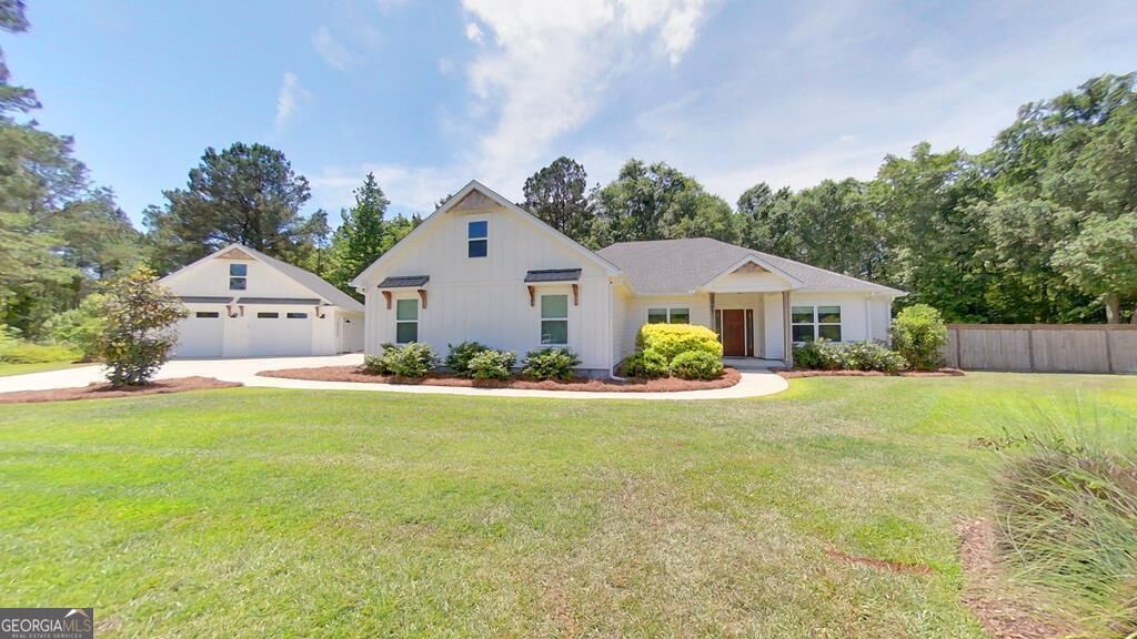 Property Photo:  112 Spur Lane  GA 31757 