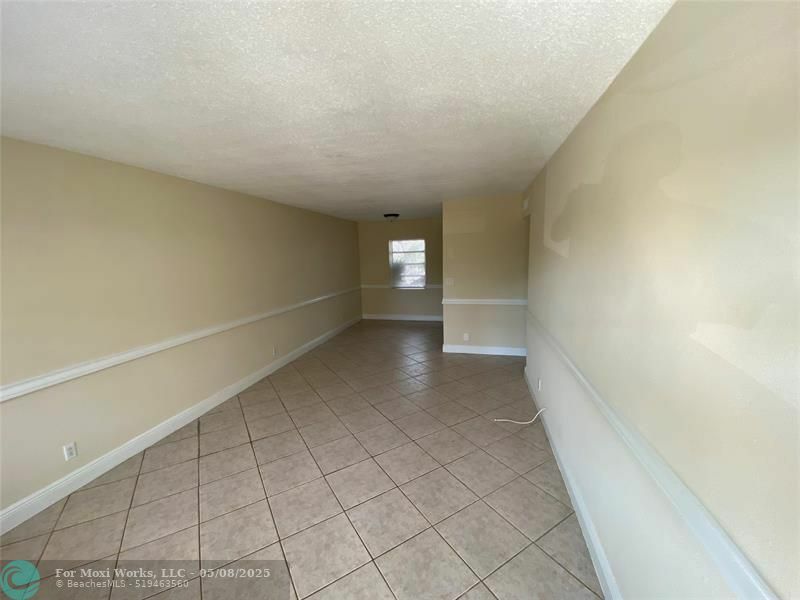 Property Photo: 3901 NE 21st Ave 3 FL 33308