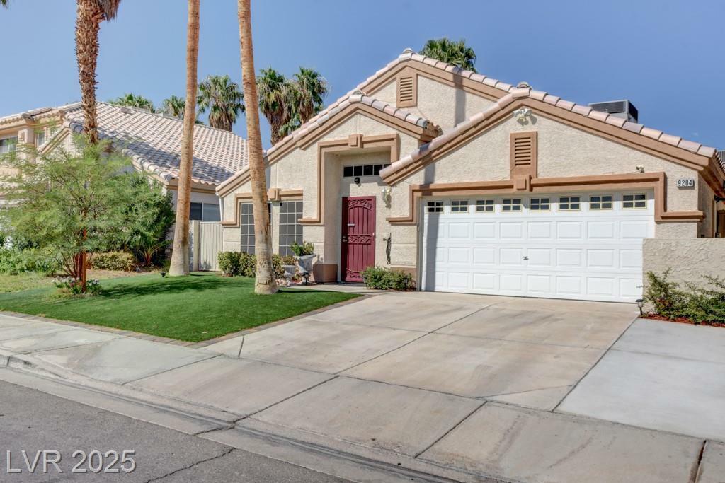 Property Photo: 9204 Sapphire Point Avenue NV 89147