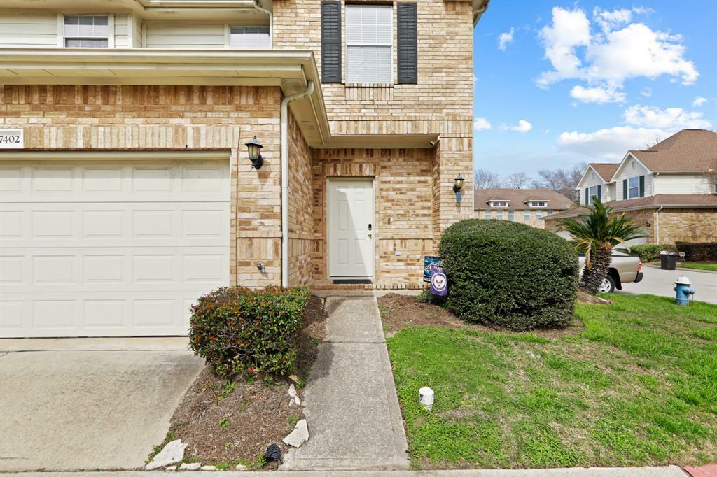 Property Photo: 7402 Hollister Ridge TX 77040