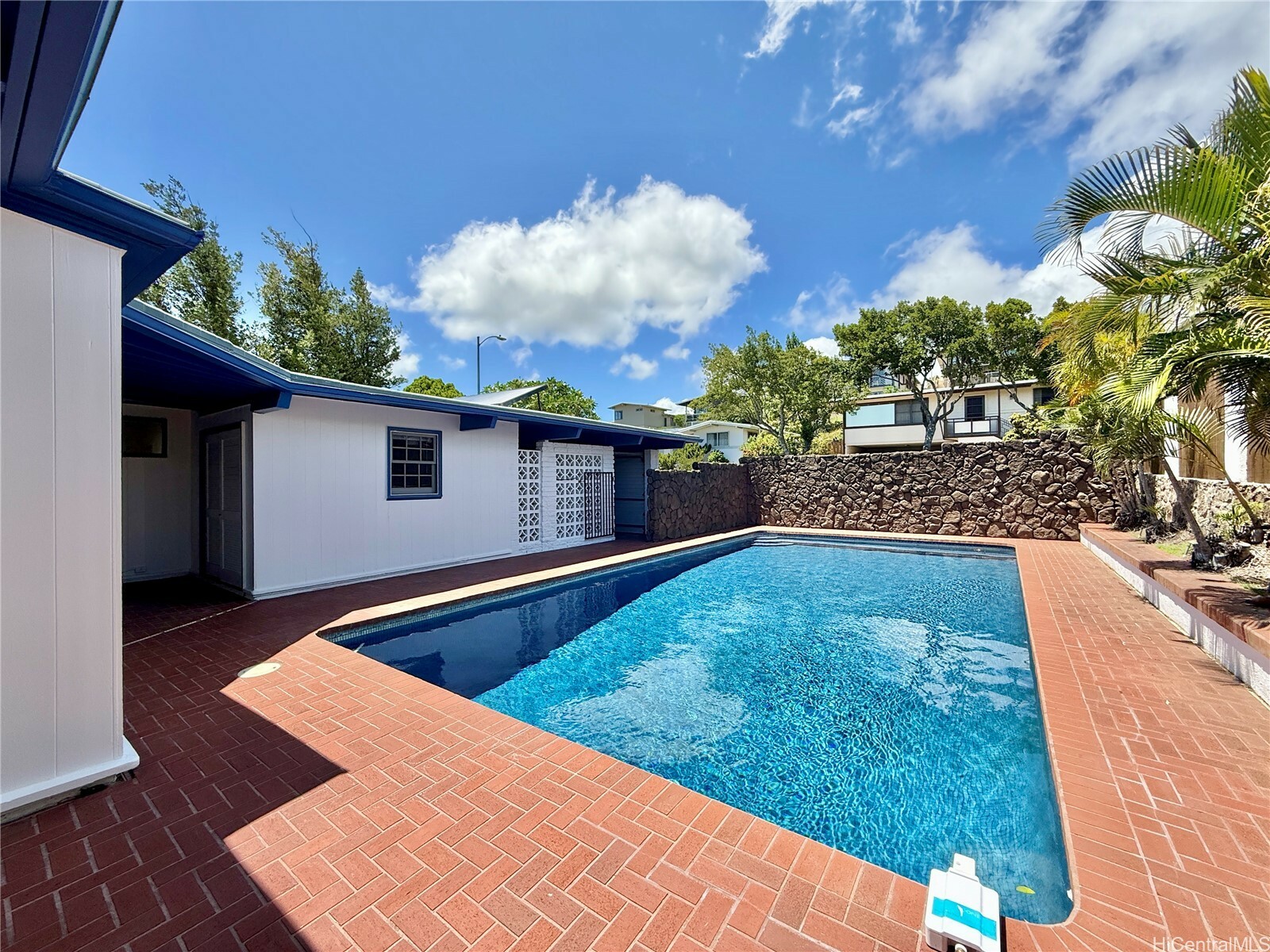 Property Photo: 1439 Kaminaka Drive HI 96816
