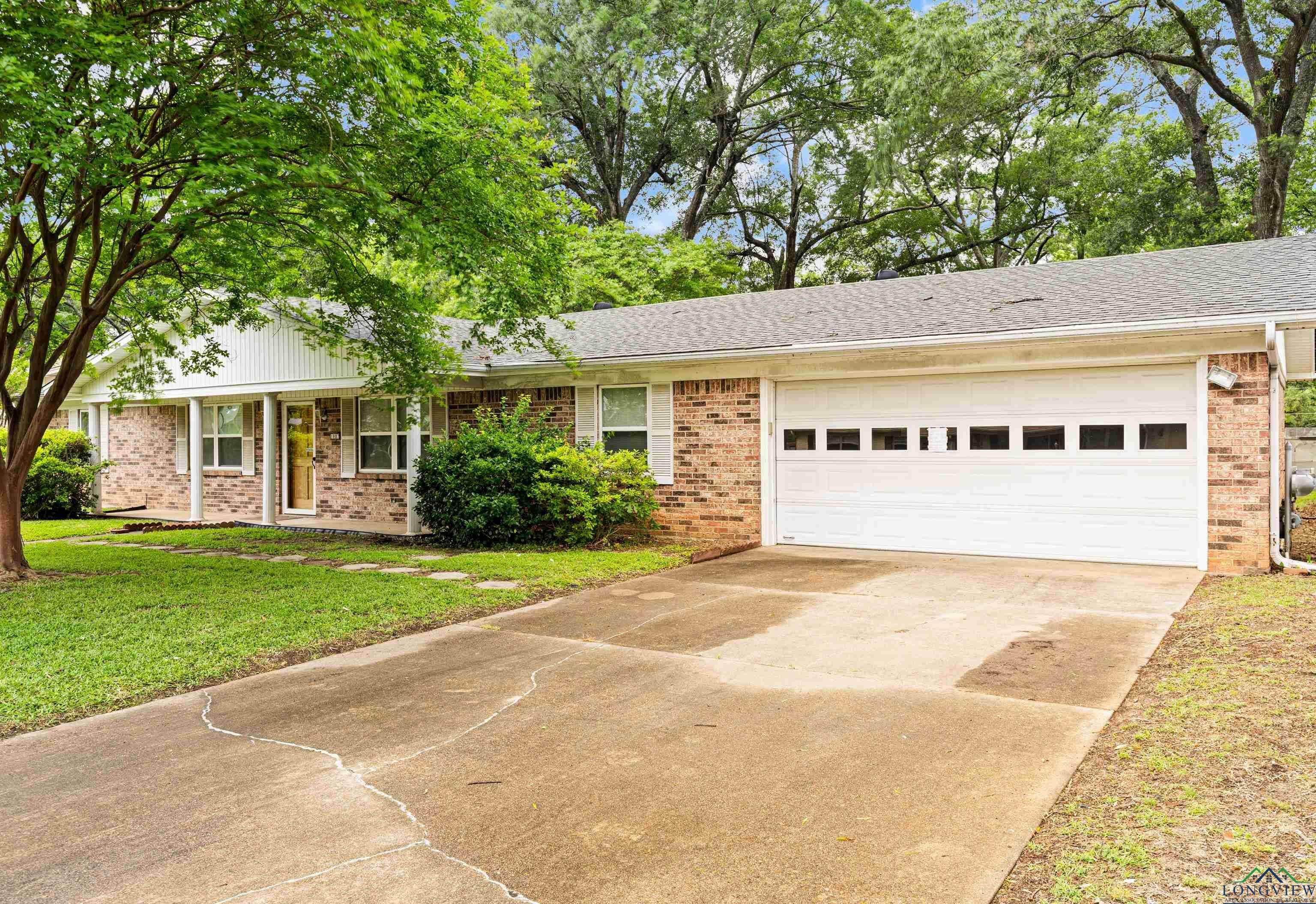 Property Photo: 1807 Buckner Street TX 75604