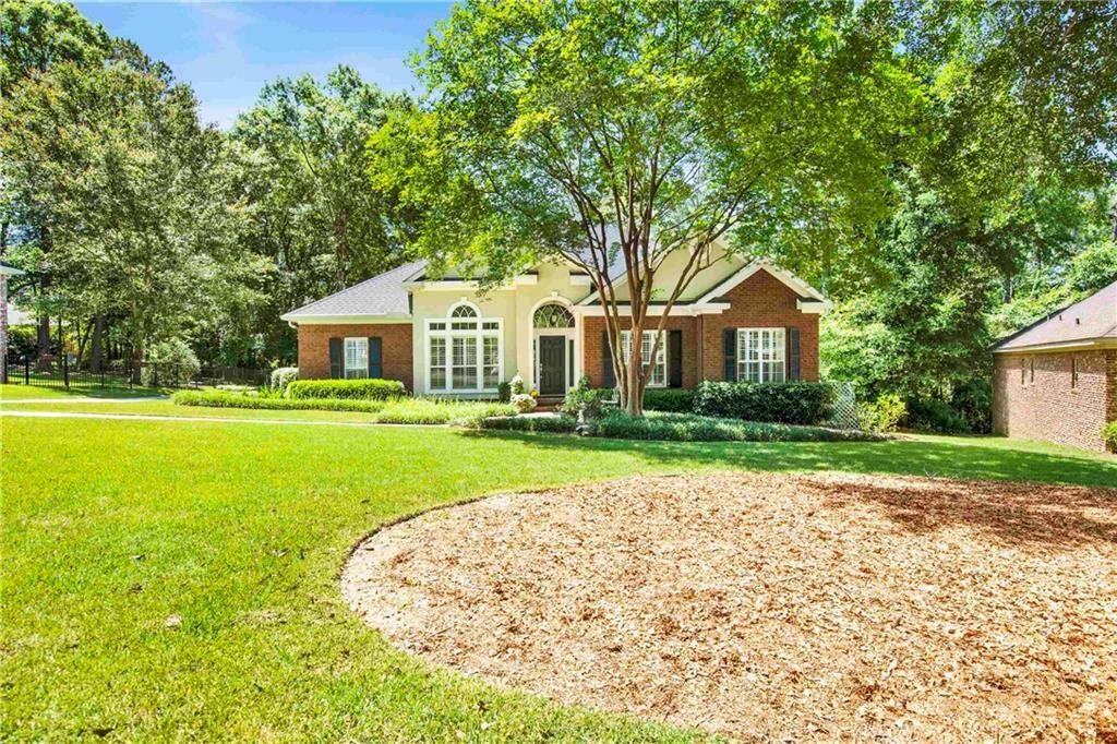 Property Photo: 8668 Ash Court AL 36527