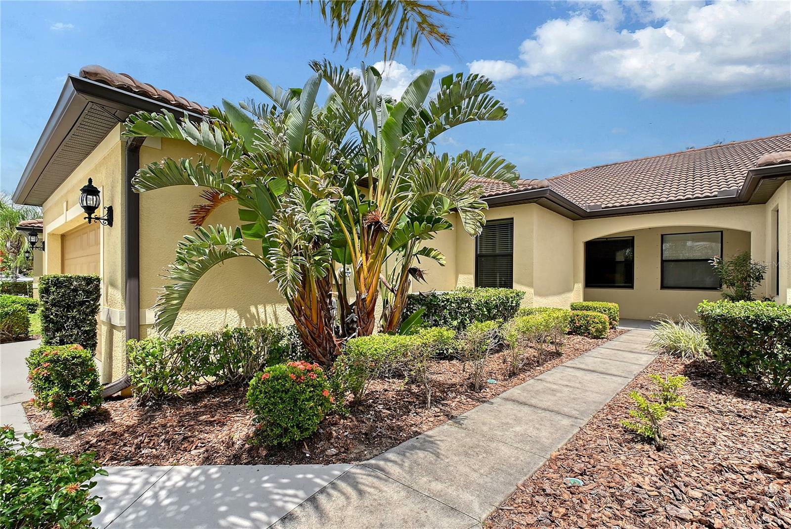Property Photo: 1318 Ballota Lane FL 34289