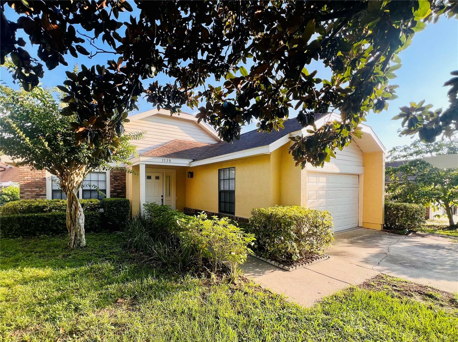 Property Photo: 7228 Spring Villas Circle FL 32819