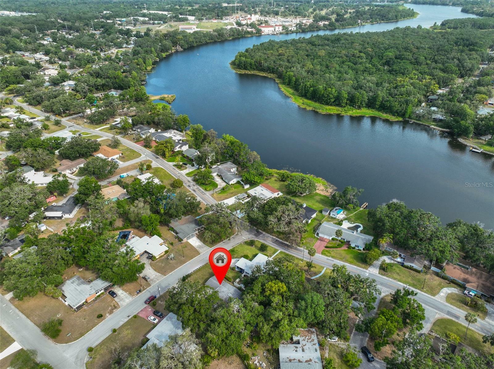 Property Photo: 6603 Oakview Terrace FL 33610