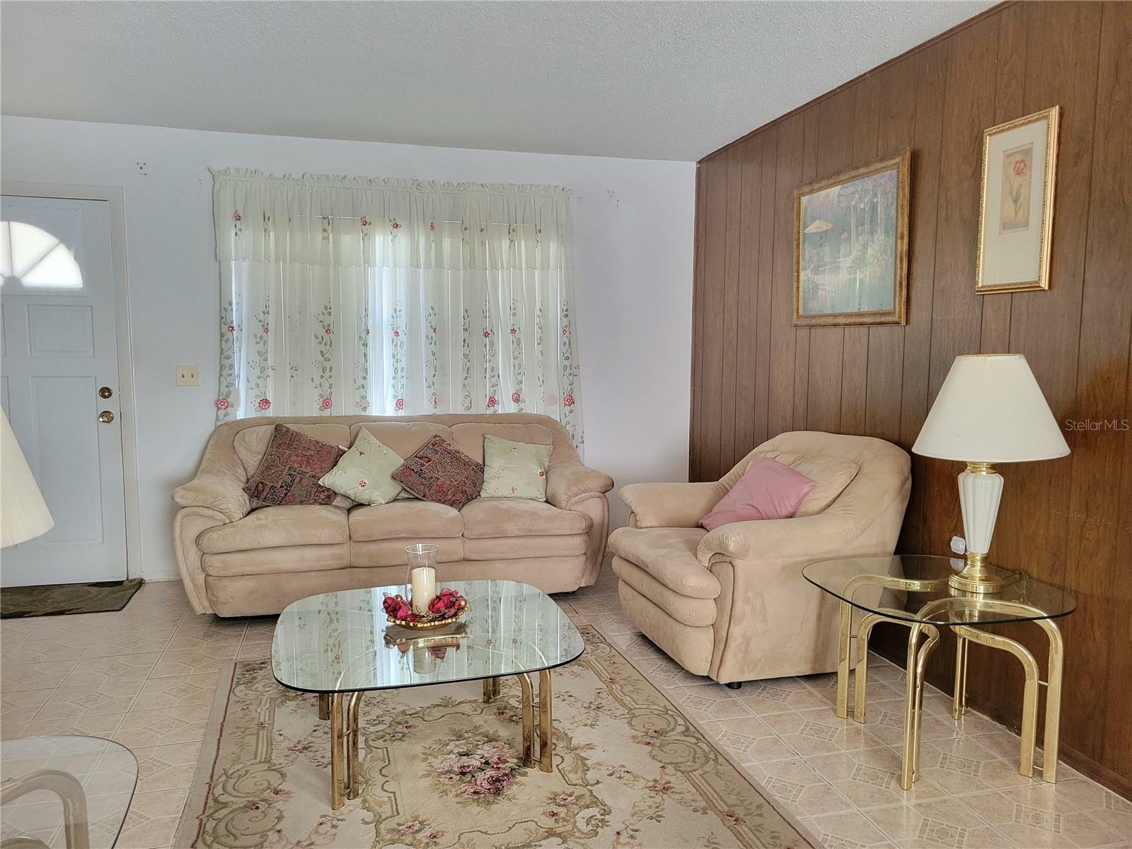 Property Photo: 5702 Breskin Drive FL 32839