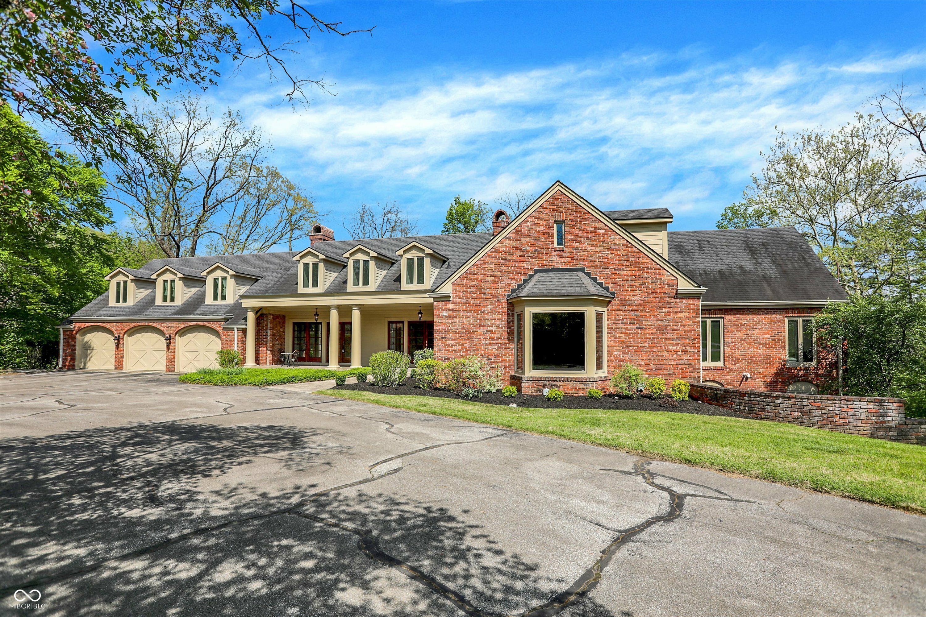 8602 Frontgate Lane  Indianapolis IN 46256 photo