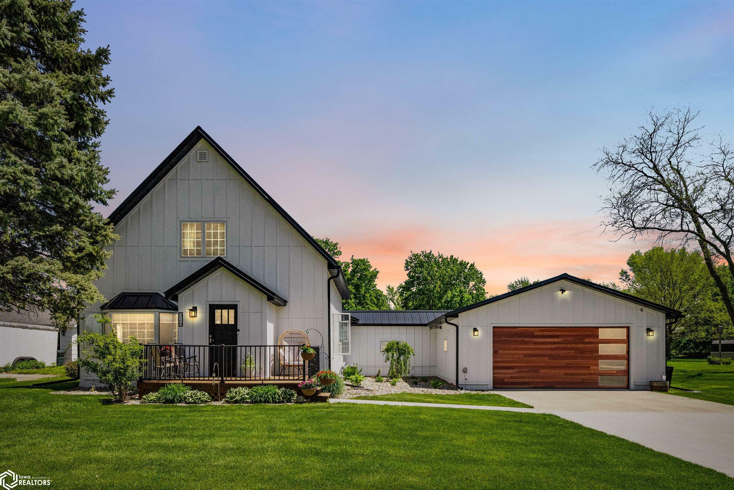 314 S Cottonwood Street  Roland IA 50236 photo