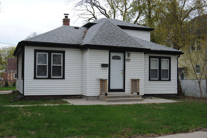 1631 W Custer Ave  Milwaukee WI 53209 photo