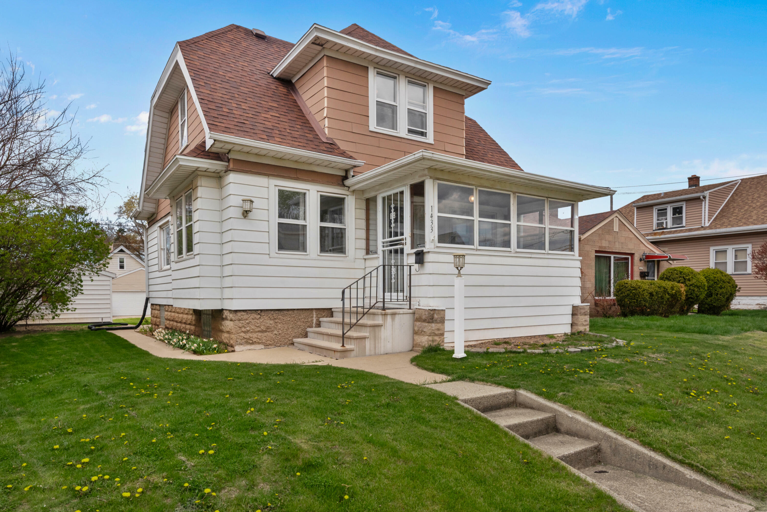 Property Photo: 1433 S 94th St WI 53214