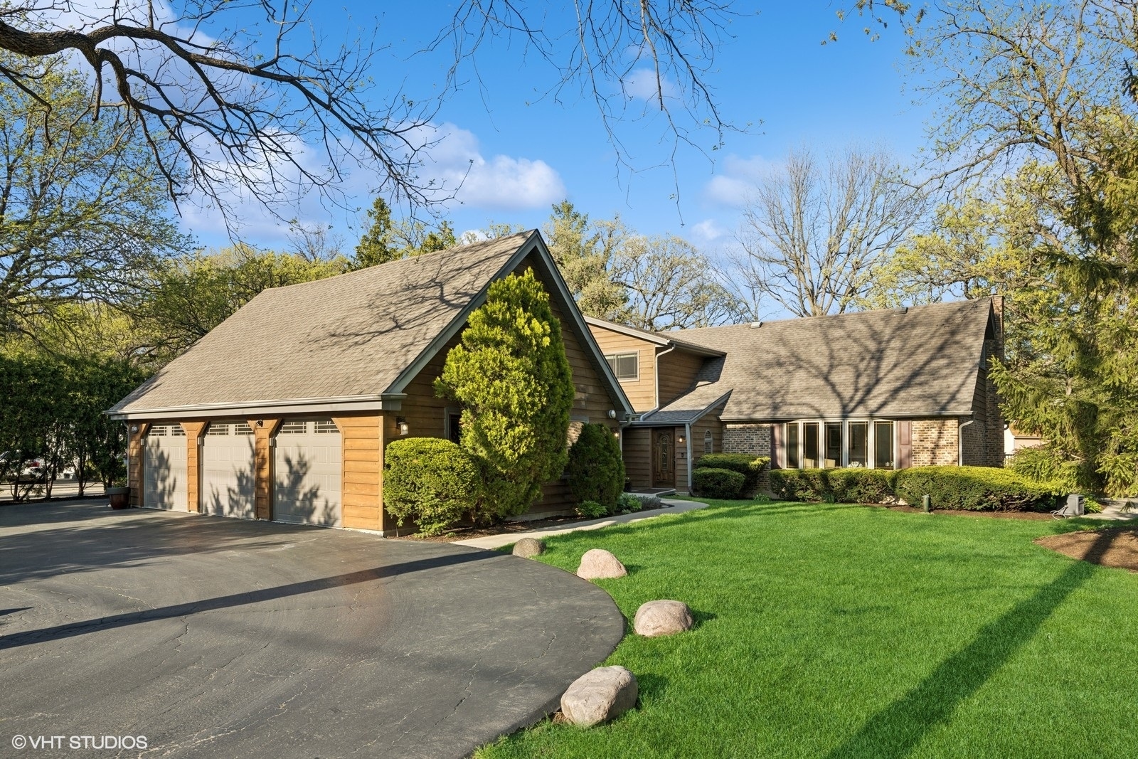 2145 S Meacham Road  Palatine IL 60067 photo