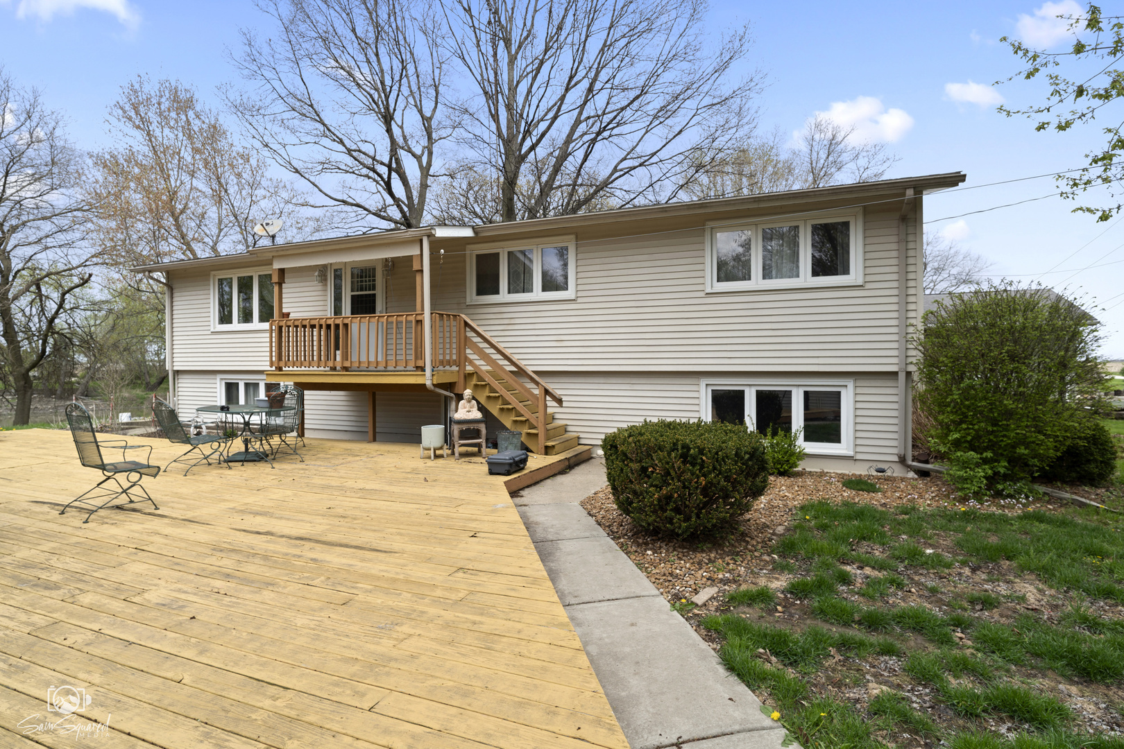 Property Photo: 151 S Oak Acre Drive IL 60951