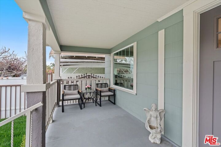 Property Photo:  853 W 50th Street  CA 90037 