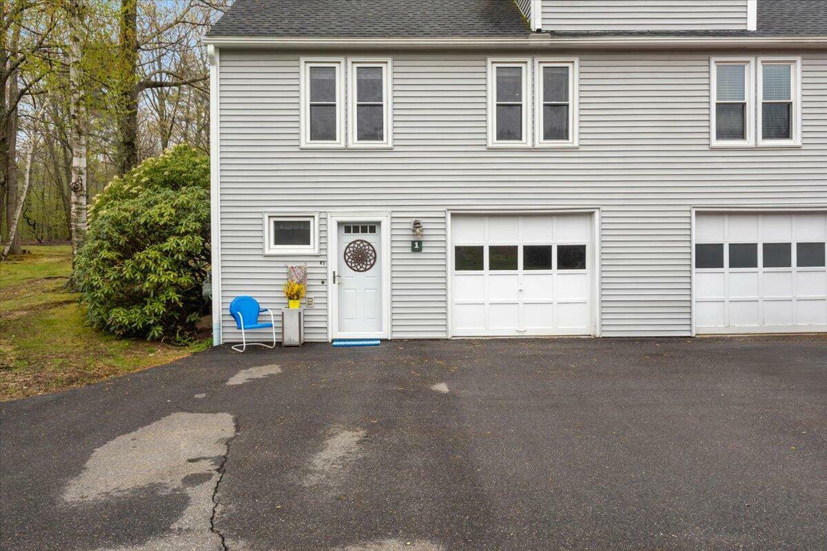 Property Photo: 801 US Route 1 E1 ME 03909