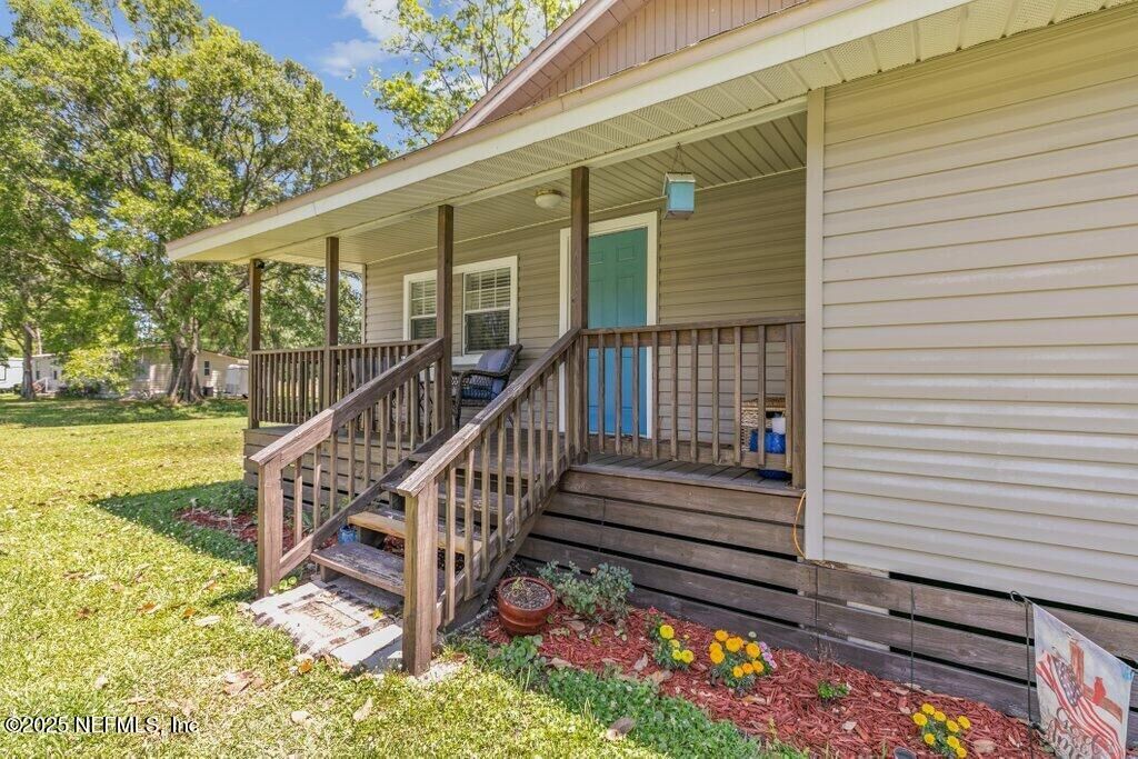 Property Photo:  10519 Slay Road  FL 32219 