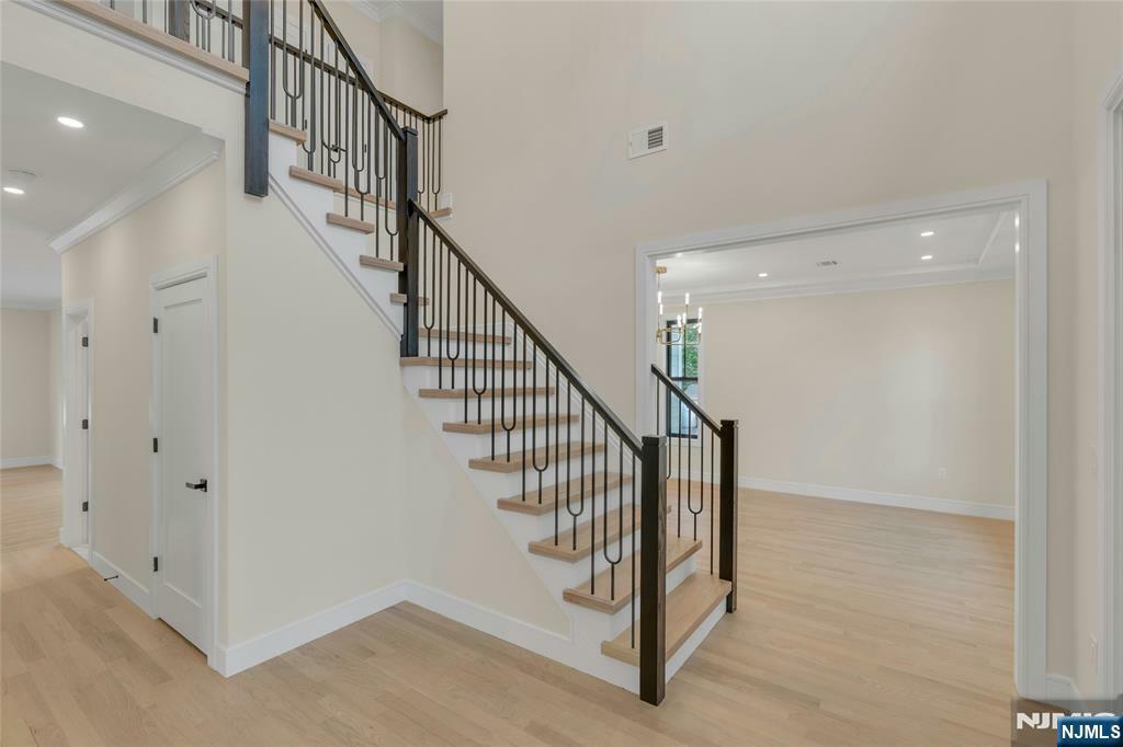 Property Photo:  22 Glenwood Drive  NJ 07621 