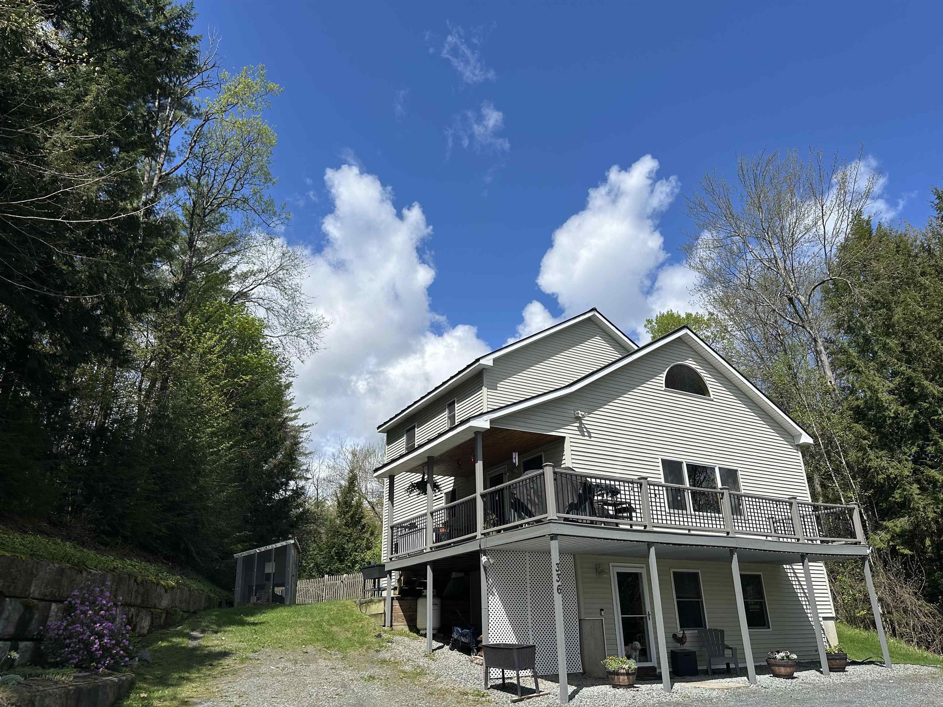 336 Locust Street  Hartford VT 05088 photo