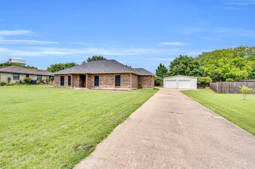 Property Photo: 314 Tampico Circle TX 75116