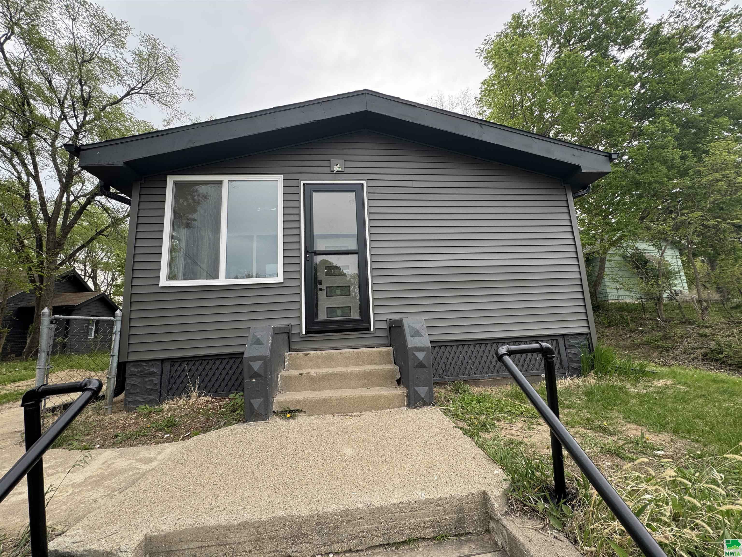 510 S Westcott St  Sioux City IA 51106 photo