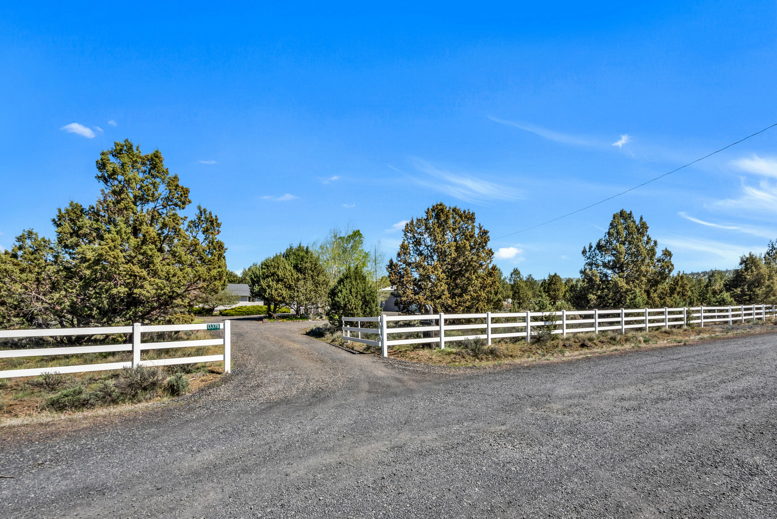 Property Photo: 13378 SE Southwood Drive OR 97754