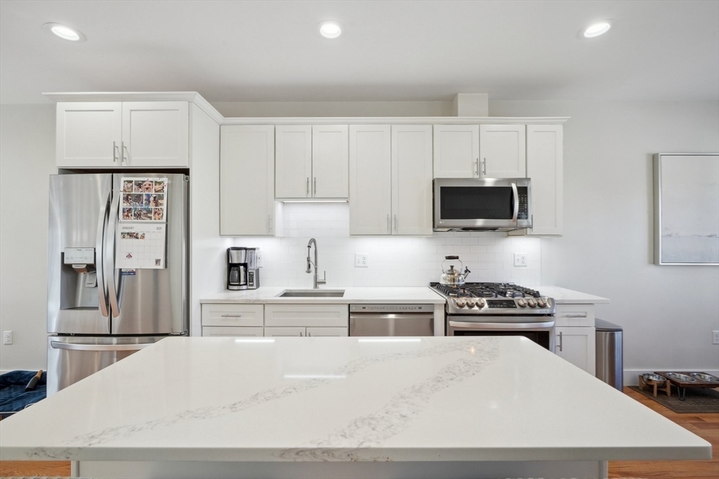 Property Photo: 10 Berkley Rd C MA 02045
