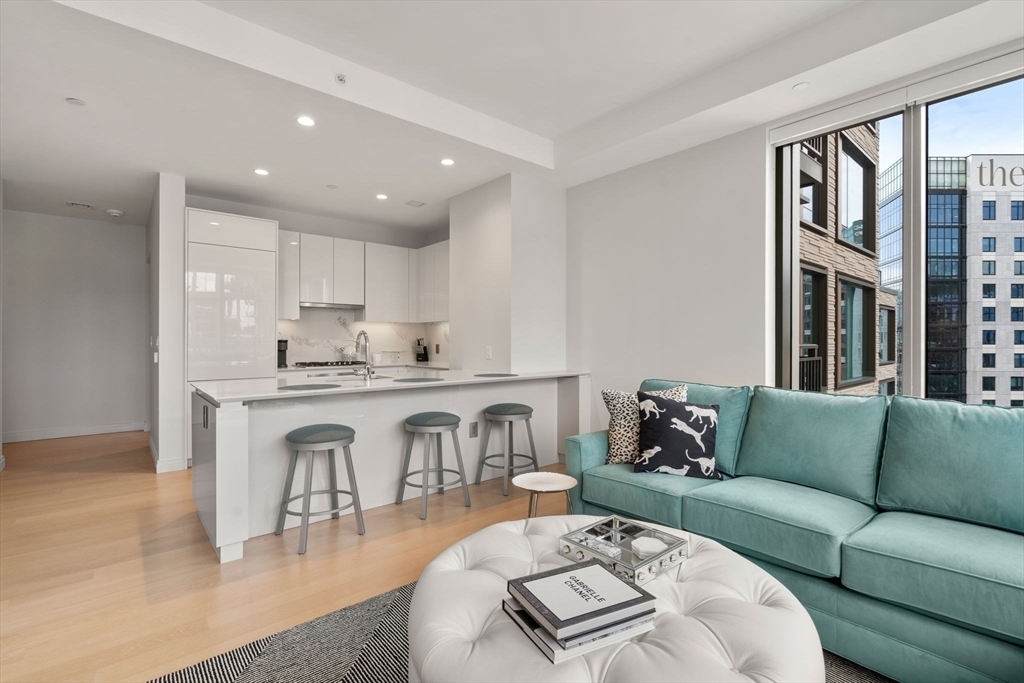 Property Photo: 135 Seaport Blvd 1905 MA 02210