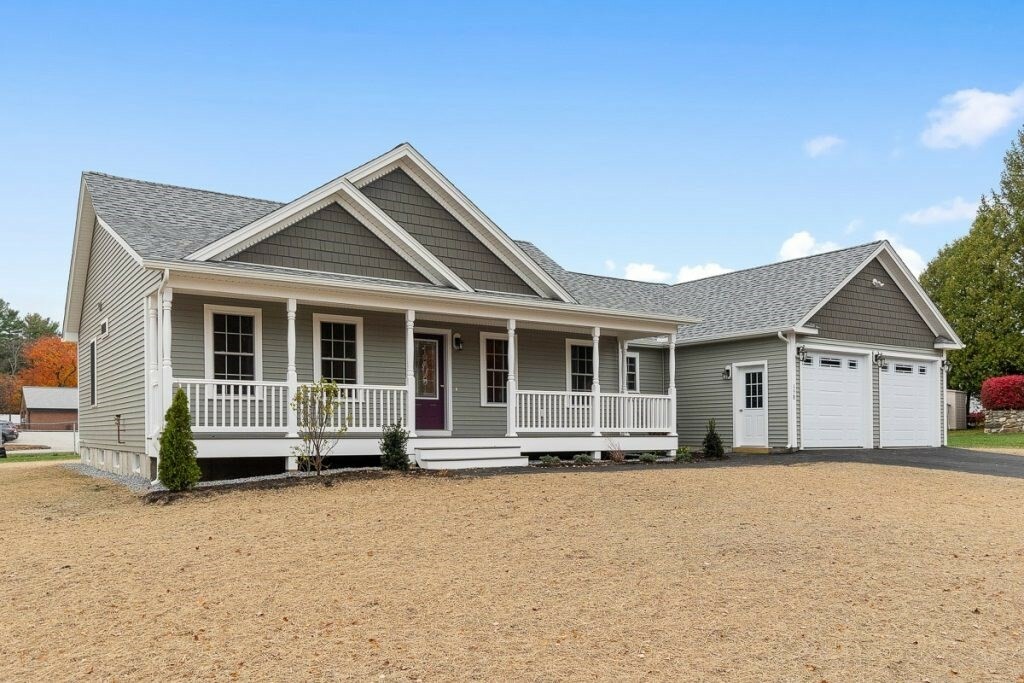 Property Photo: 254 - F Davis Rd Opt F MA 01473