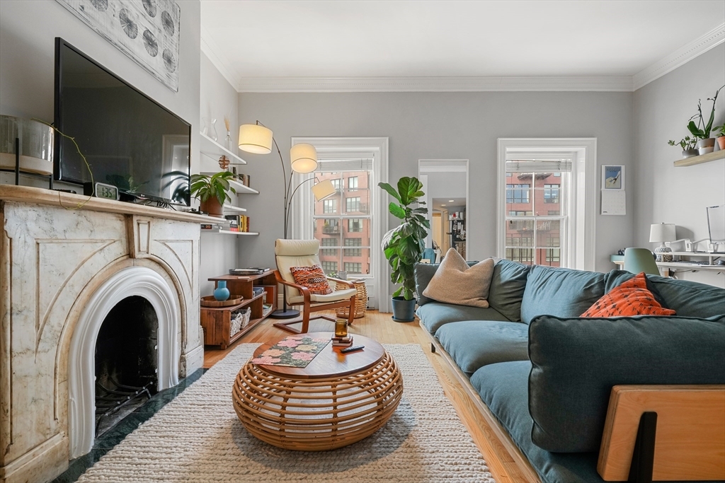 Property Photo: 528 Tremont St 4 MA 02116