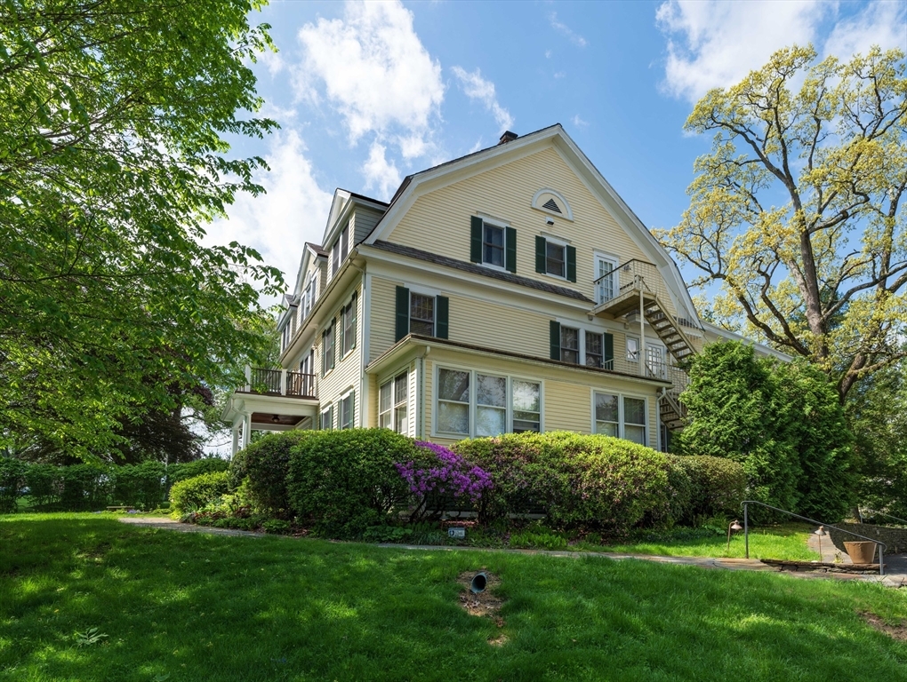 Property Photo: 88 Round Hill Rd 4 MA 01060