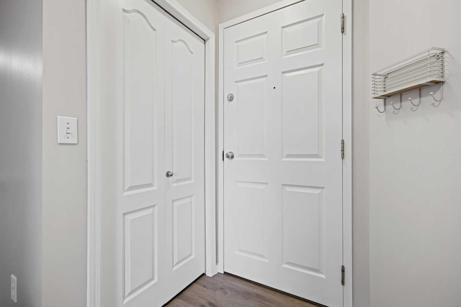 Property Photo: 10 Sierra Morena Mews SW 218 AB T3H 3K7